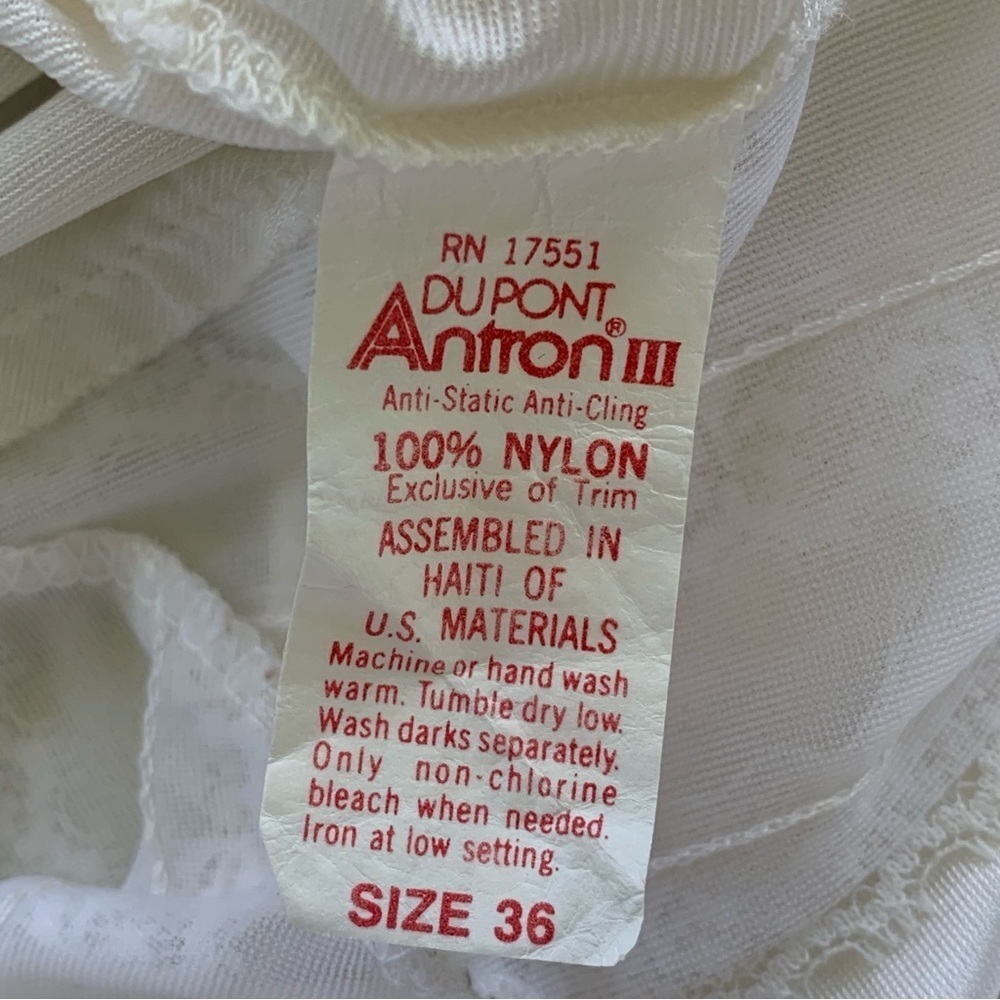 Vintage Elegant Lace Trim Nightgown Slip Dress DuPont Antron Size 36 Nylon - Picture 6 of 6
